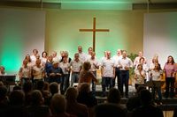 Samstagabend Gospelkonzert im großen Gottesdienstraum zum Gospelkonzert, präsentiert von GospelmaxX